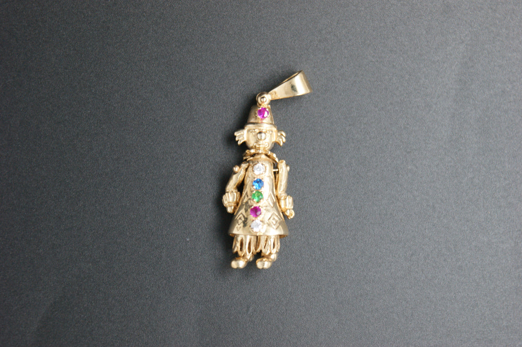 0198- 9ct Yellow Gold Clown Pendant