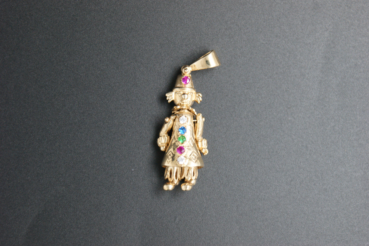 0198- 9ct Yellow Gold Clown Pendant