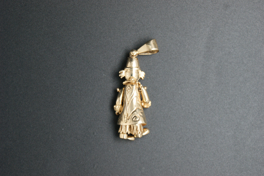 0198- 9ct Yellow Gold Clown Pendant