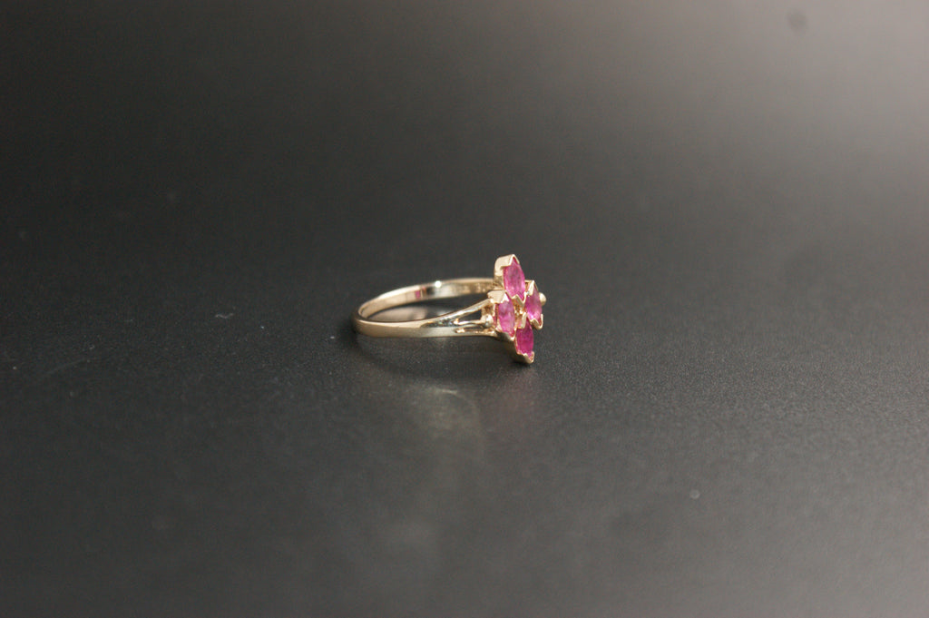0201- 9ct Yellow Gold Marquise Ruby Ring