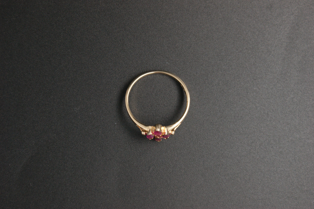 0201- 9ct Yellow Gold Marquise Ruby Ring