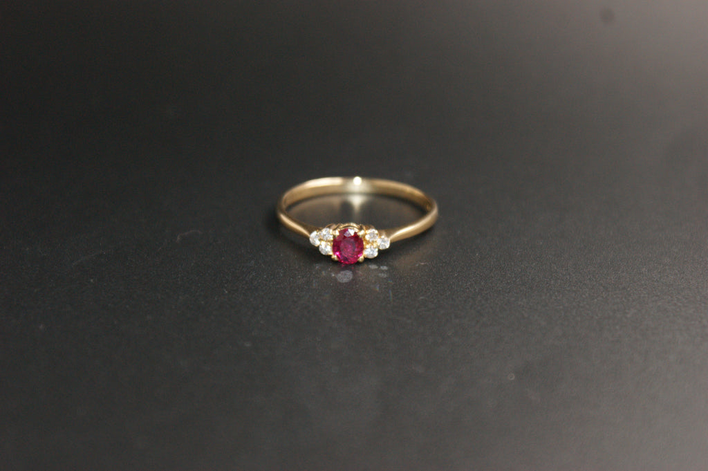 0206- 18ct Yellow Gold Oval Ruby and Diamond Ring
