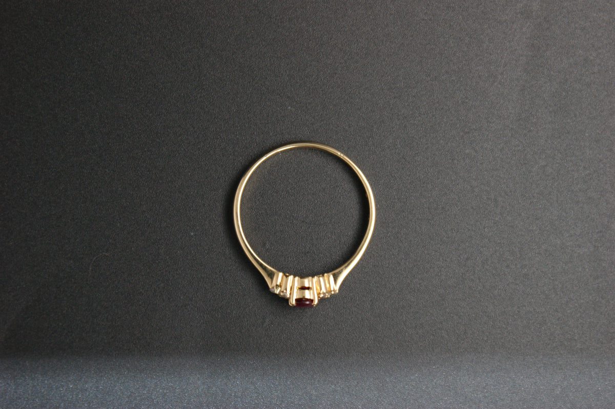 0206- 18ct Yellow Gold Oval Ruby and Diamond Ring