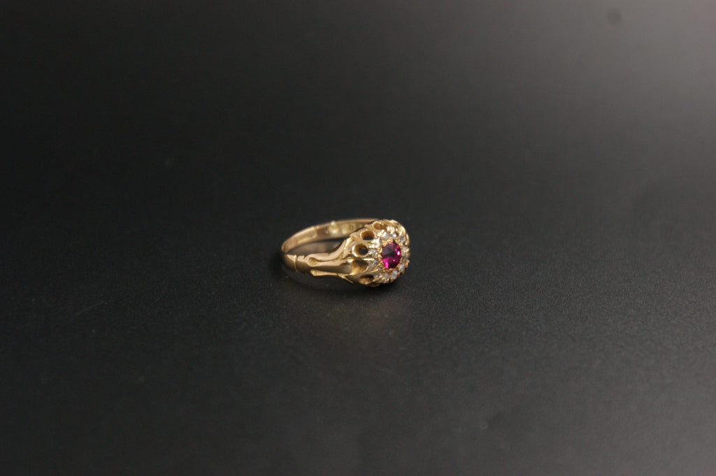 0207- 18ct Yellow Gold Ruby and Diamond Cluster Ring